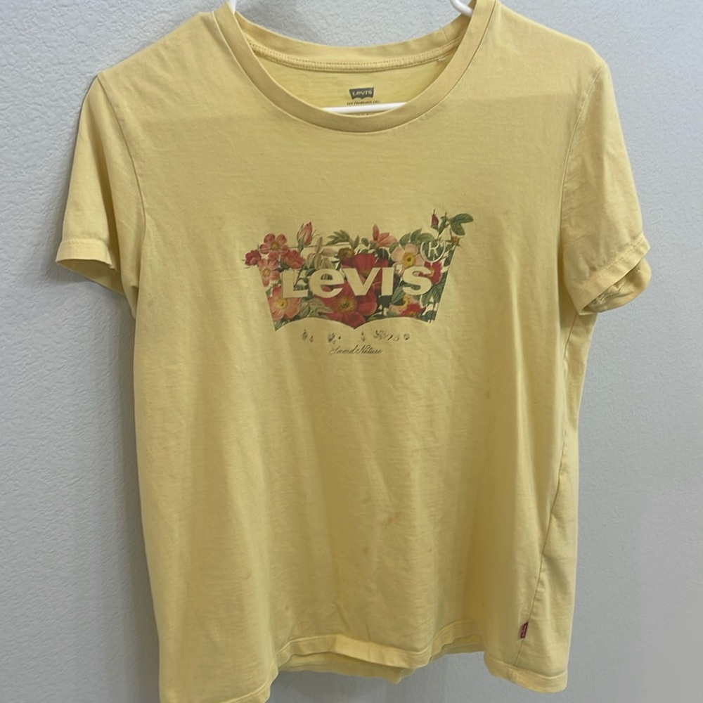Levi’s Tee